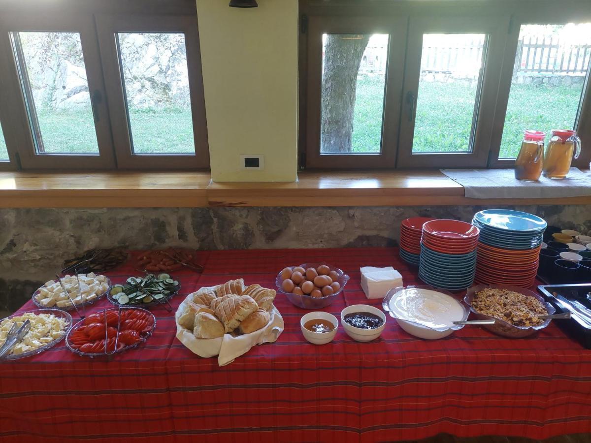 Residence Quku Valbones Zewnętrze zdjęcie